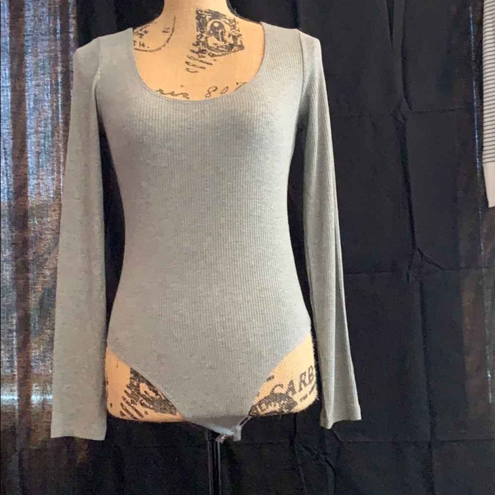 NWT FOREVER 21 Bodysuit